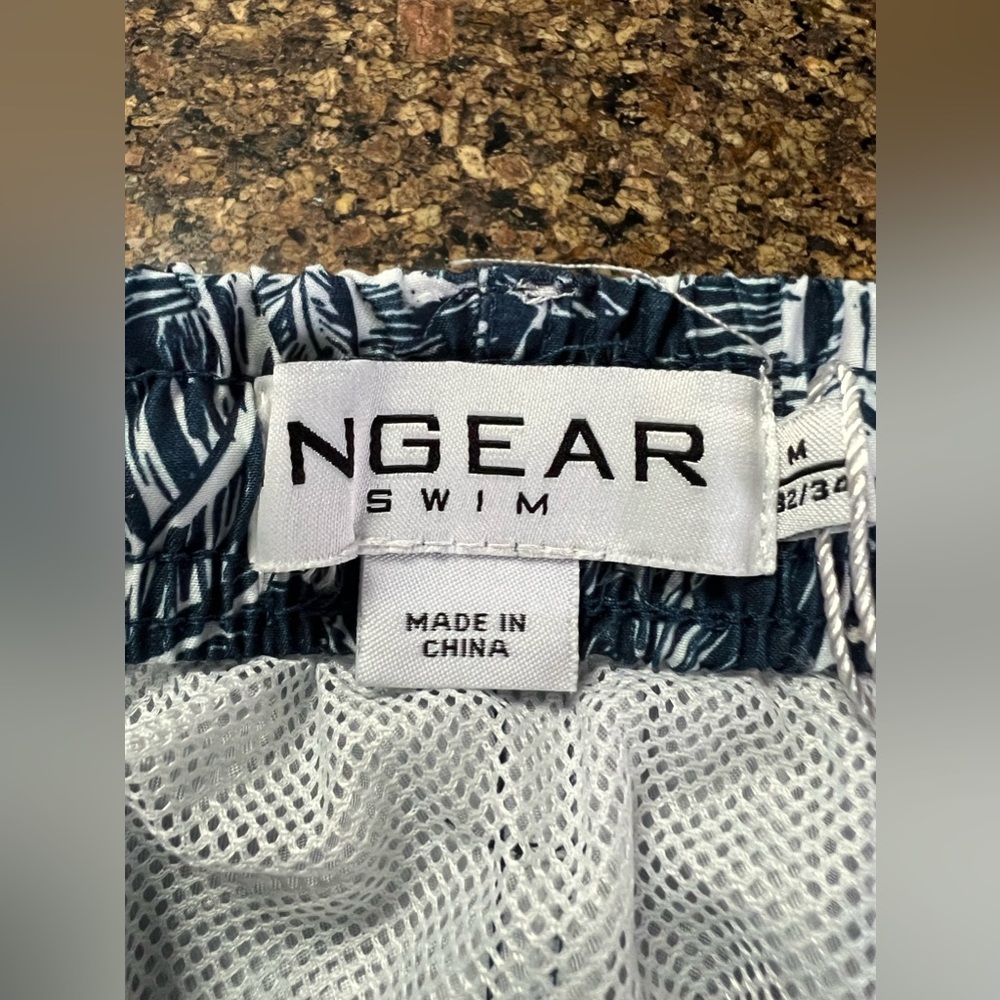 Men’s NGEAR swim shorts. Tropical blue and white palm trees. Size 32/34 - Picture 3 of 3